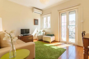 Cozy Two Bedroom Apartment in Santa Marinha